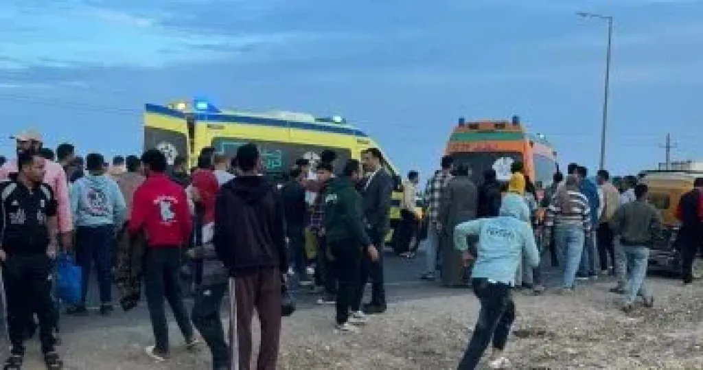 إصابة 13 فتاة إثر انقلاب ميكروباص على طريق الصالحية الجديدة الإسماعيلية