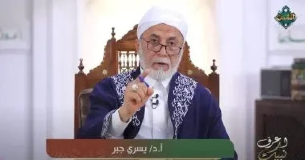 يسري جبر: الصلاة على النبي بصيغ قصيرة تحقق الأعداد الكبيرة