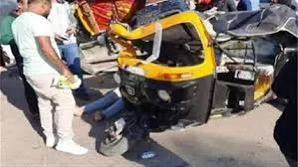 إصابة 5 أشخاص بحادث تصادم توك توك موتوسيكل بطريق مسطرد أبو زعبل فى الخانكة
