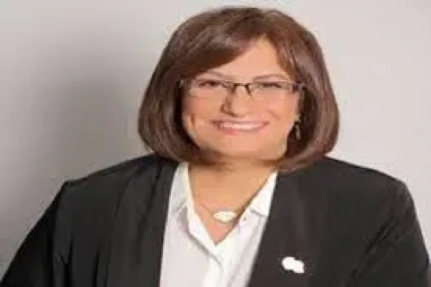 نادية هنرى البرلمانية السابقة تكتب : لماذا نهرب من الواقع؟ حين يصبح الوهم أكثر احتمالًا من الحقيقة