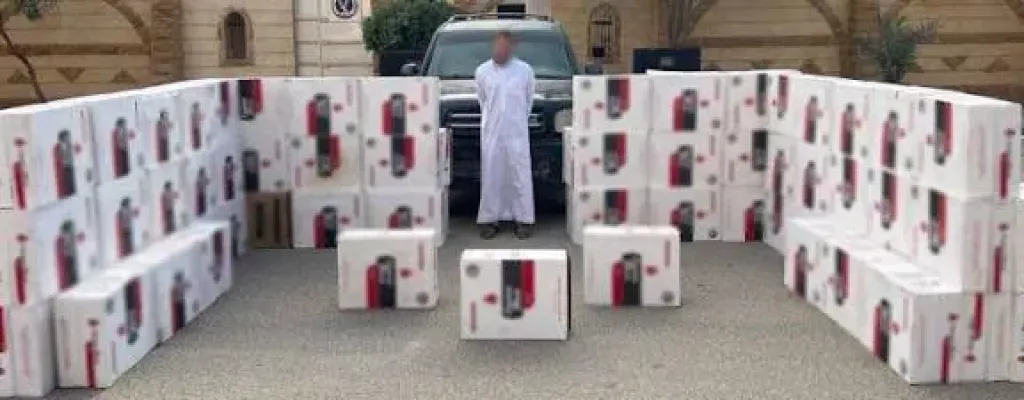 ضبط عاطل بحوزته 46.5 ألف عبوة سجائر مهربة في مطروح
