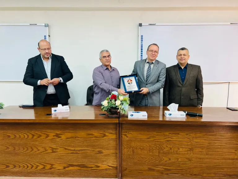 جامعة الدلتا التكنولوجية تكرّم الدكتور العجوز بعد صدور القرار الجمهوري بتعيينه نائبًا لرئيس جامعة طنطا لشئون التعليم والطلاب