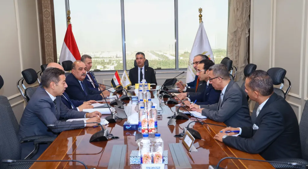 وزير التموين يجتمع مع رئيس الشركة العامة لتجارة الجملة لمتابعة استعدادات شهر رمضان
