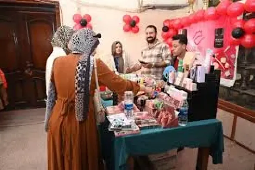 خدمة اجتماعية الفيوم تنظم معرضا خيريا لطلابها بأسعار رمزية