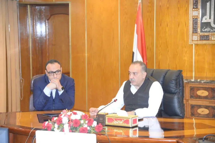 محافظ أسيوط: تنفيذ أول منطقة ورش لتدوير المخلفات بقرية الحبايشة بساحل