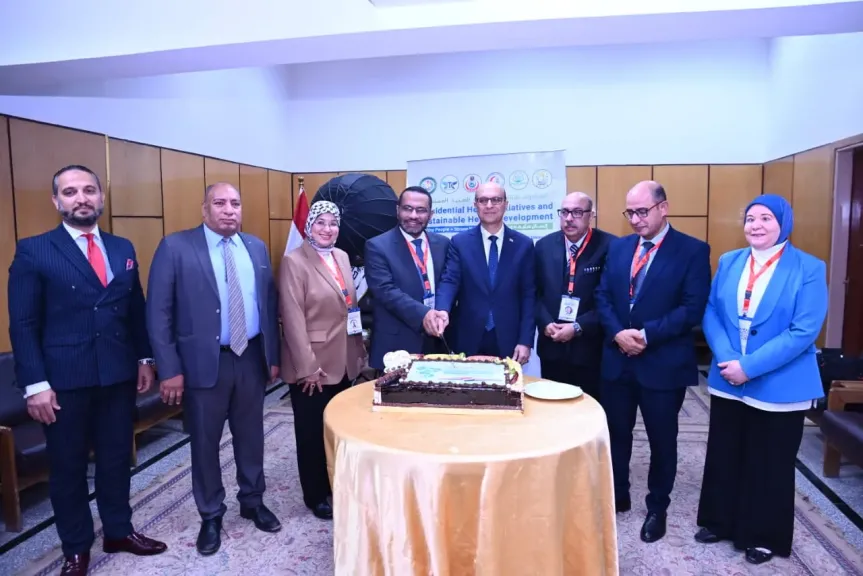 فعاليات اليوم العلمي بجامعة أسيوط حول ”المبادرات الرئاسية والتنمية الصحية المستدامة