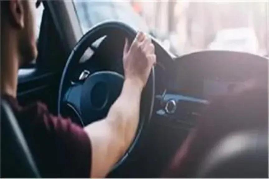 طريقة استخراج بدل تالف لرخصة القيادة 2025 «أونلاين»