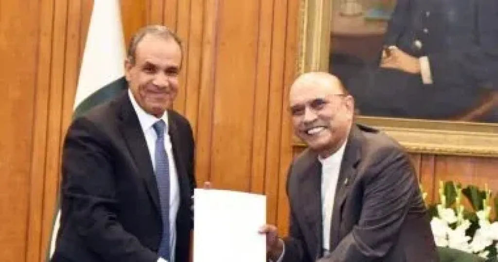 وزير الخارجية يسلم رسالة خطية من الرئيس السيسى إلى نظيره الباكستانى