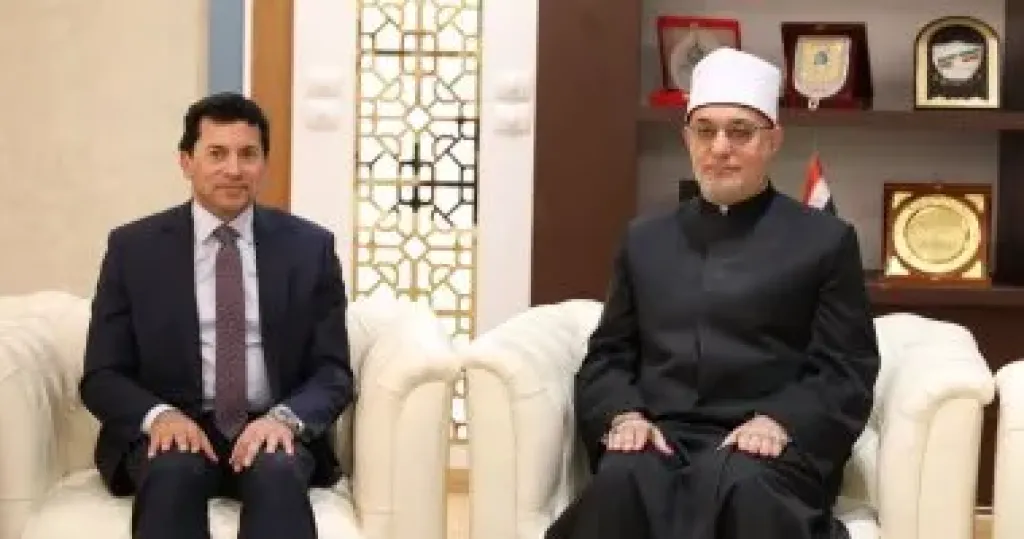 مفتي الجمهورية: الشباب هم الركيزة الأساسية لبناء الوطن وصناعة المستقبل