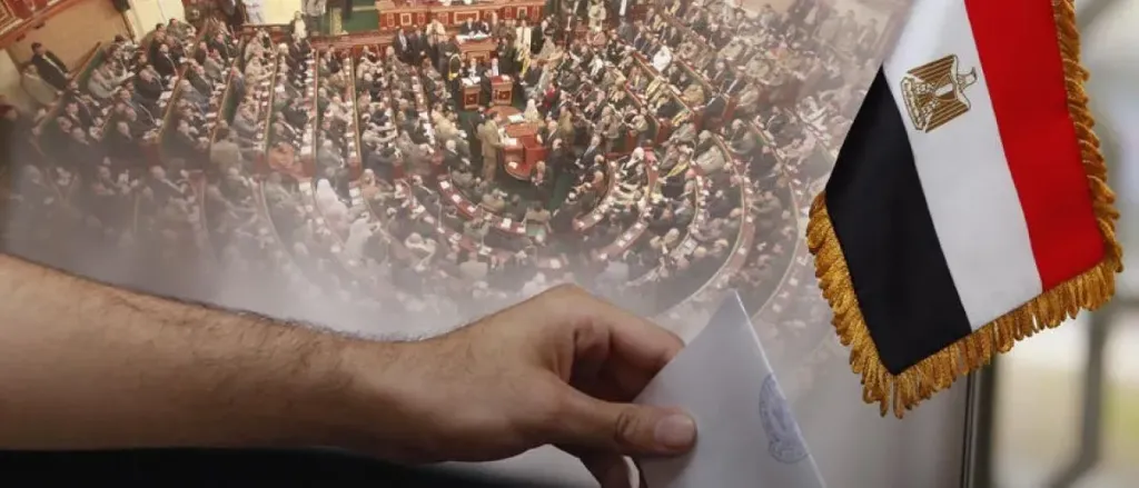 توافد الجالية المصرية في باريس على لجان الاقتراع بانتخابات النواب