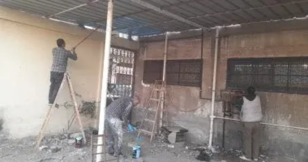 محافظ الدقهلية: إنشاء استراحة انتظار وشبابيك خدمات بعيادة ابن لقمان