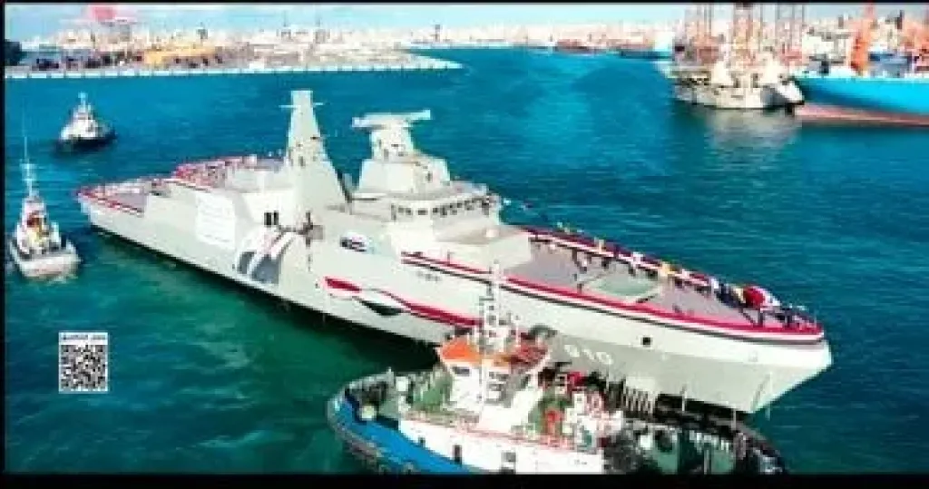 الرئيس السيسى يشاهد فيلما تسجيليا عن مسيرة المعرض الدولى للصناعات الدفاعية