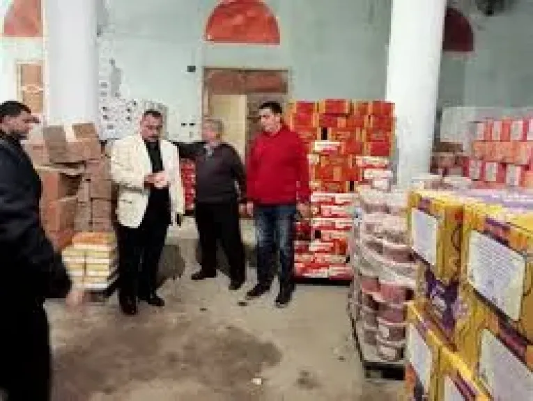 ضبط 86 ألف قطعة حلوى مجهولة المصدر بمخزن بدون ترخيص في دمياط