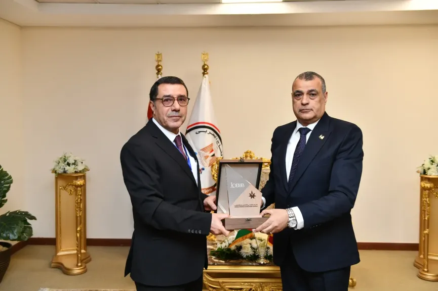 في ختام فاعليات اليوم الأول من ”EDEX 2025”.. وزيرالإنتاج الحربي يستقبل رئيس هيئة مديري المركز الأردني للتصميم والتطوير