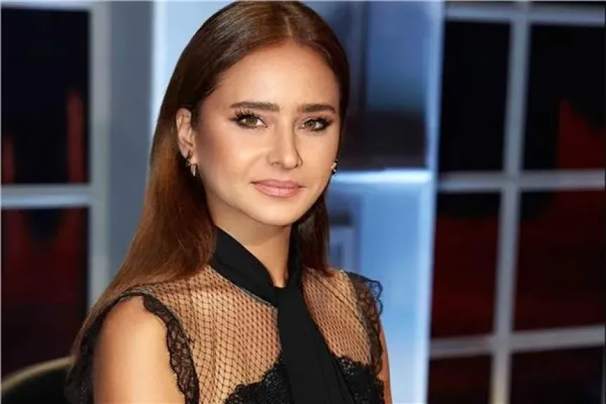 نيللي كريم تشارك جمهورها كواليس طفولتها