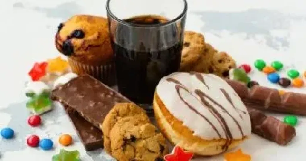 لماذا تزداد الرغبة الشديدة فى السكريات بليالى الشتاء.. نصائح صحية