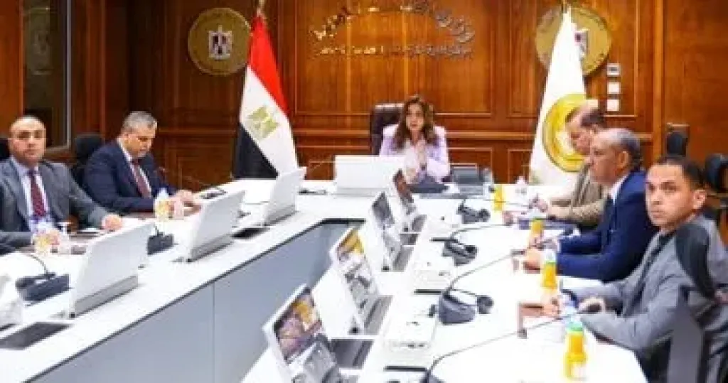 وزيرة التنمية المحلية توجه بإزالة المتغيرات المكانية غير القانونية