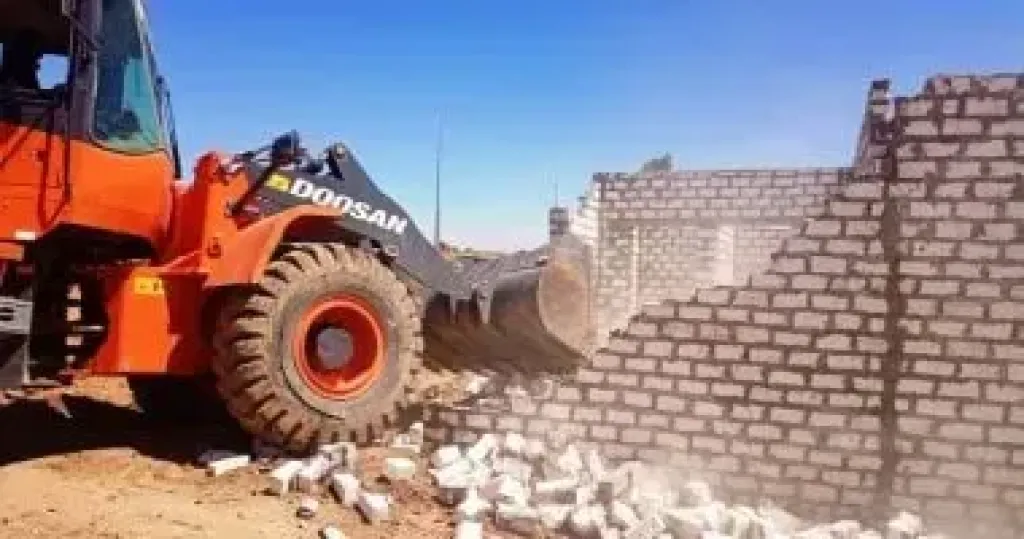 حملات لازالة حالات التعد علي الاراضي الزراعية والبناء العشوائي بالاسكندرية