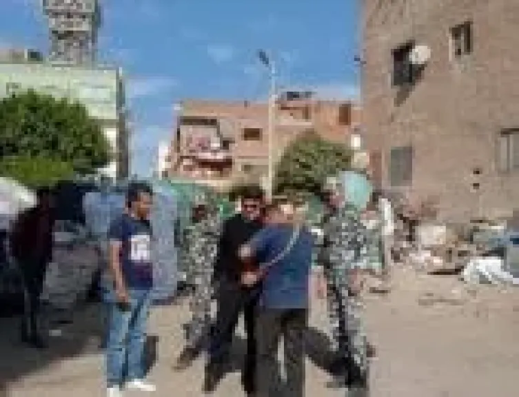 تحرير 4 محاضر للنباشين و9 محاضر لمحال مخالفة بالإسماعيلية