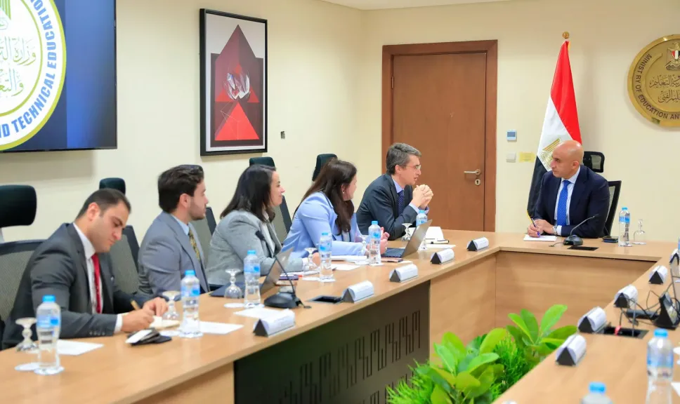 وزير التربية والتعليم يستعرض مع المدير الإقليمي للبنك الدولي خطط تطوير منظومة التعليم