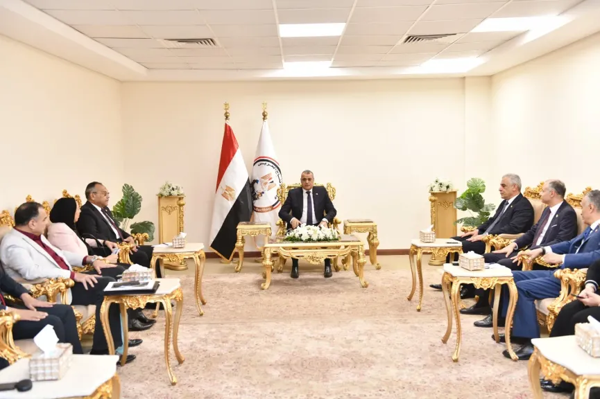 خلال مؤتمر صحفي ضمن فعاليات المعرض.. وزير الإنتاج الحربي يؤكد: نشارك بقوة في ”EDEX 2025”.. ونعرض لأول مرة منتجات عسكرية جديدة تساهم في امتلاك القدرة لحفظ السلام