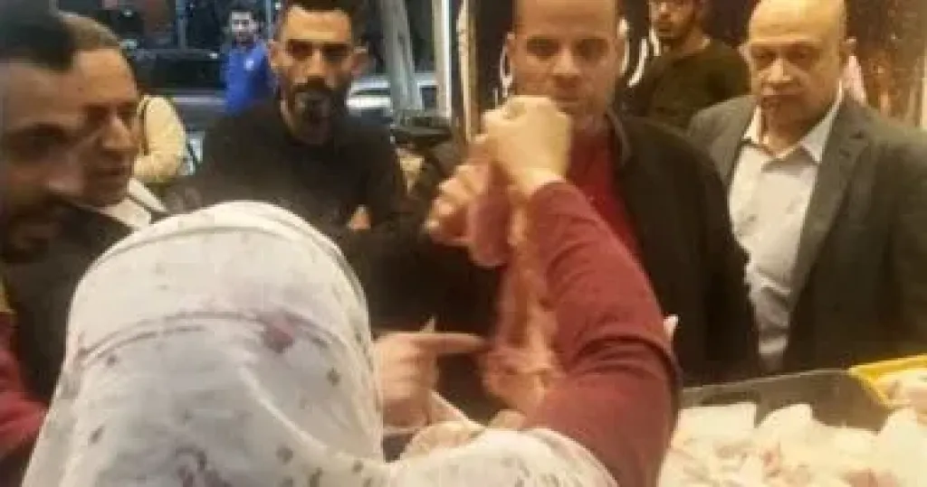 الزراعة تغلق محلا غير مرخص بالجيزة بسبب دواجن غير صالحة