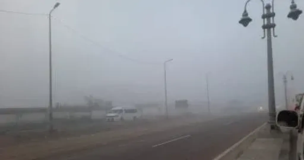 الأرصاد تحذر من شبورة مائية حتى التاسعة صباحا وأمطار على السواحل الشمالية