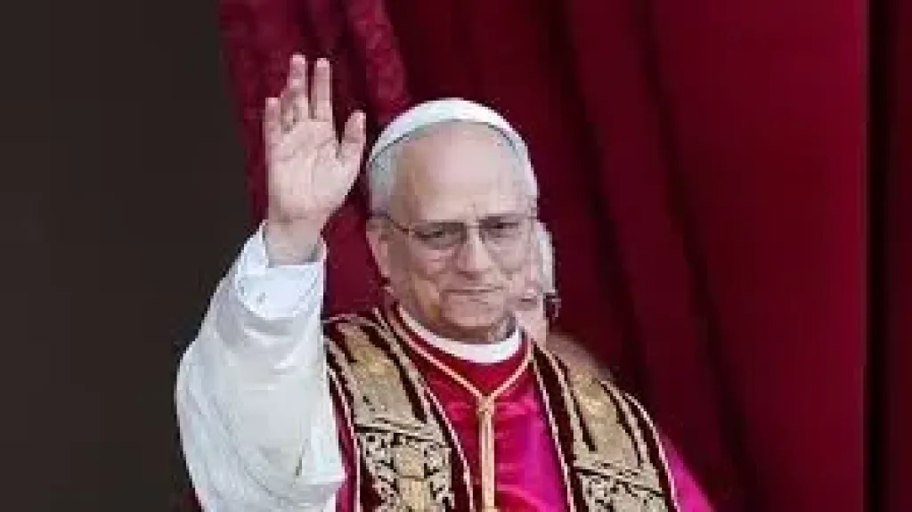 بابا الفاتيكان يلتقى رياضيين أولمبيين: فى أوقات الحرب الرياضة تعزز منطق السلام