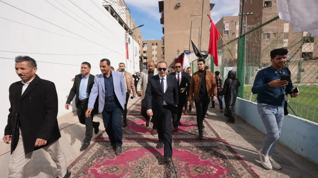 .. محافظ أسيوط يتفقد لجان الدائرة الثالثة ويؤكد المشاركة واجب