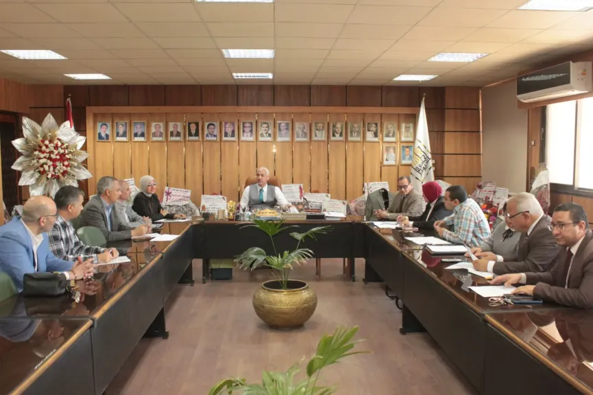 وحدة المشروعات الابتكارية والإبداع الطلابي ولجنة تزيين الجامعة