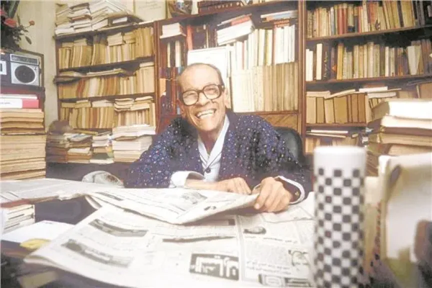 بعد اختياره شخصية معرض القاهرة للكتاب 2026.. معلومات عن الأديب نجيب محفوظ