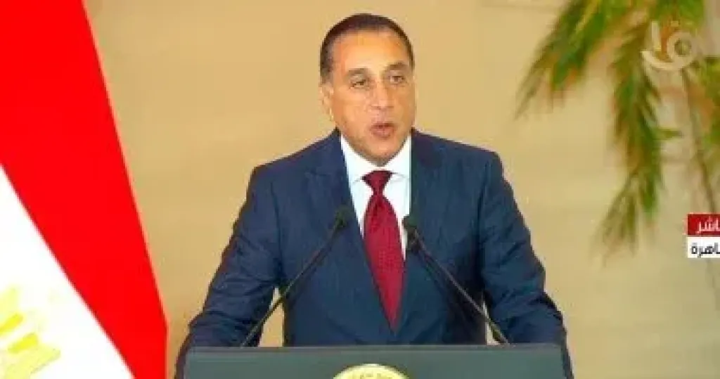 رئيس الوزراء يعلق على زيادة الدين الخارجى