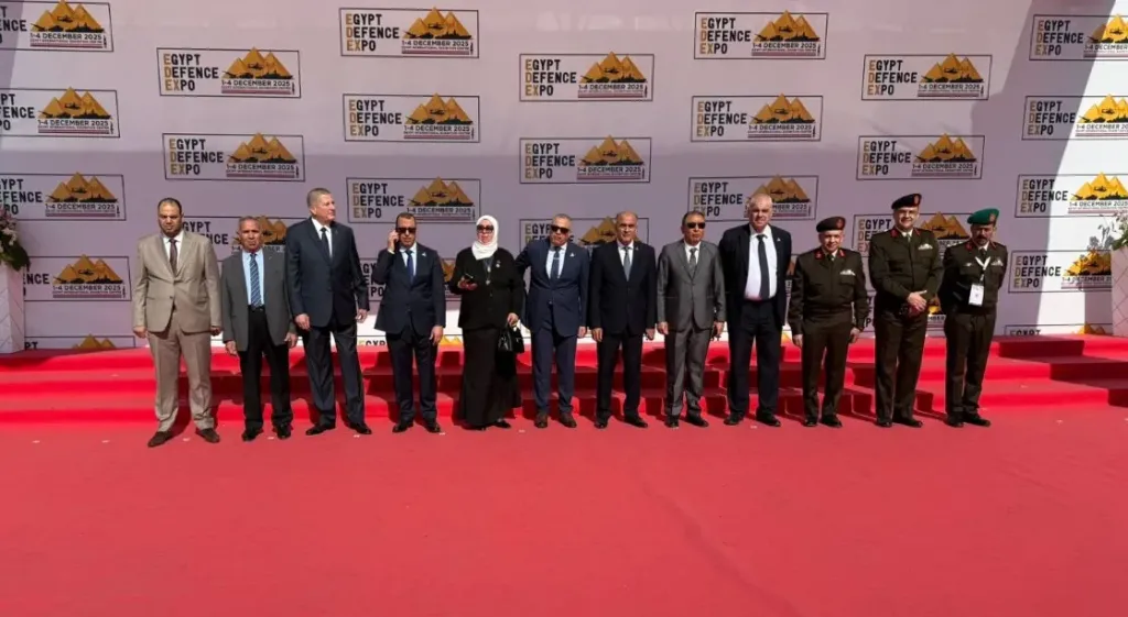 ‏لجنة الدفاع بمجلس الشيوخ تزور معرض « 2025 إيديكس »|صور