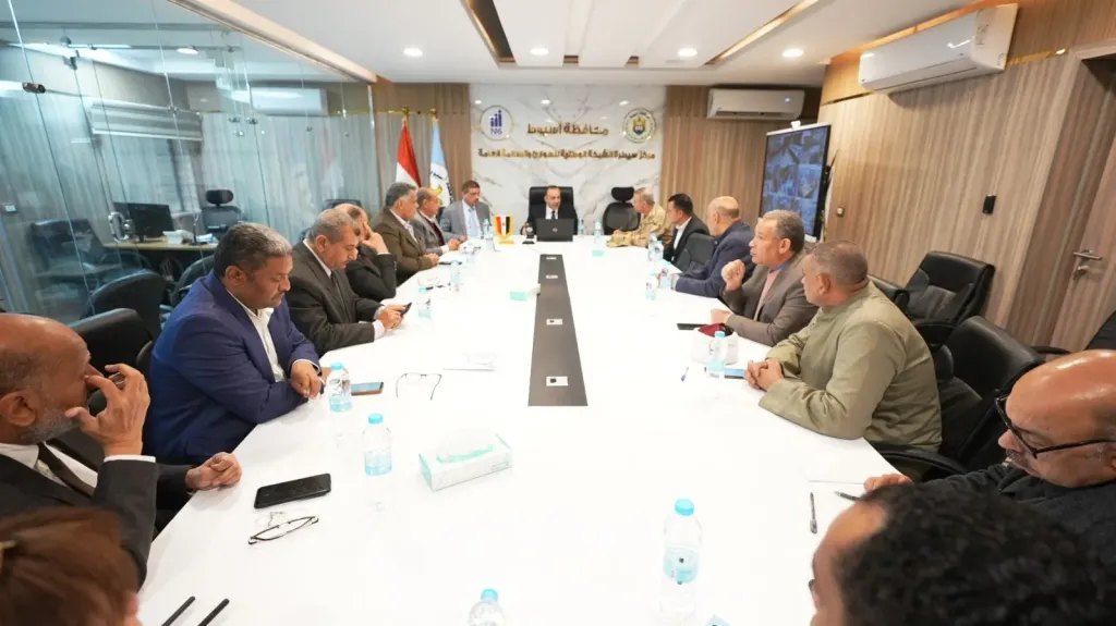 محافظ أسيوط: إغلاق لجان اليوم الأول لإعادة انتخابات مجلس النواب بالدائرة الثالثة