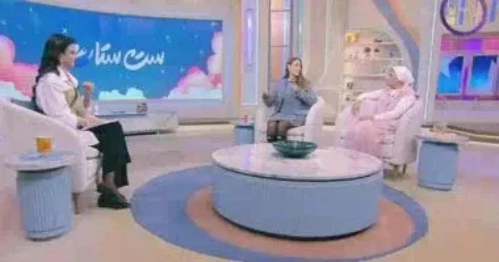 نادين عبد الغفار وصالحة المصري تكشفان كواليس معرض الأبد هو الآن بالأهرامات