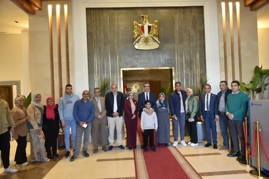 وزير التموين: يشهد مراسم قرعة الحج للعاملين بالوزارة ويهنئ الفائزين بأداء الفريضة