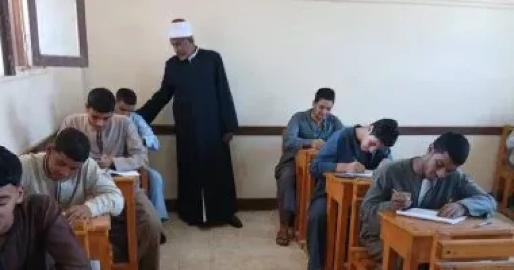 جداول امتحانات النقل والشهادتين الابتدائية والإعدادية الأزهرية