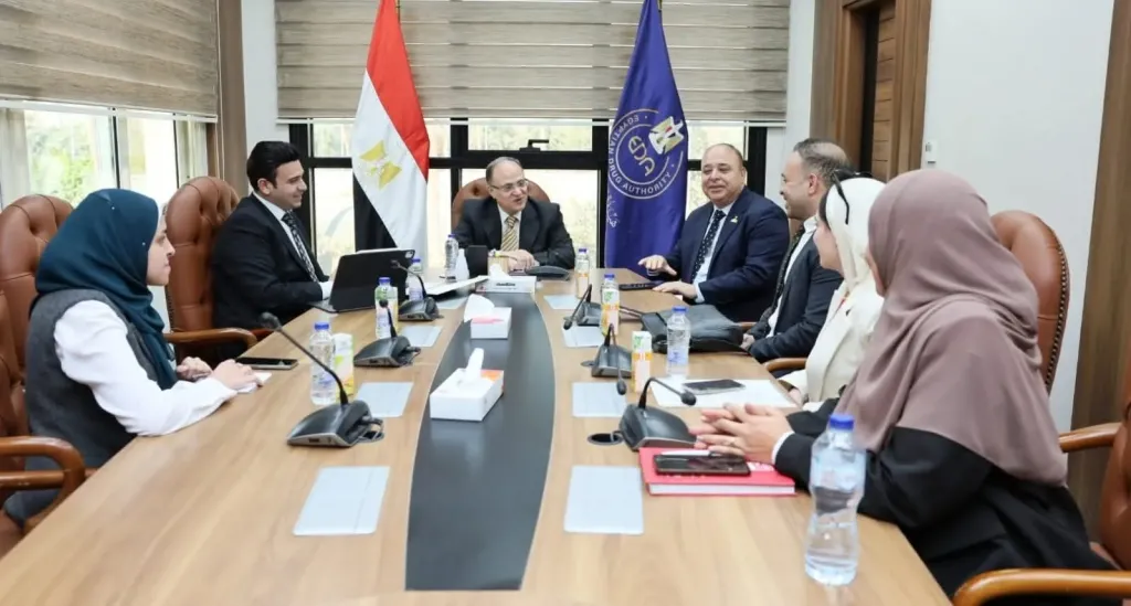 هيئة الدواء المصرية تبحث مع شركة ”نابكو فارما” تعزيز استثماراتها وتطوير الصناعة الدوائية