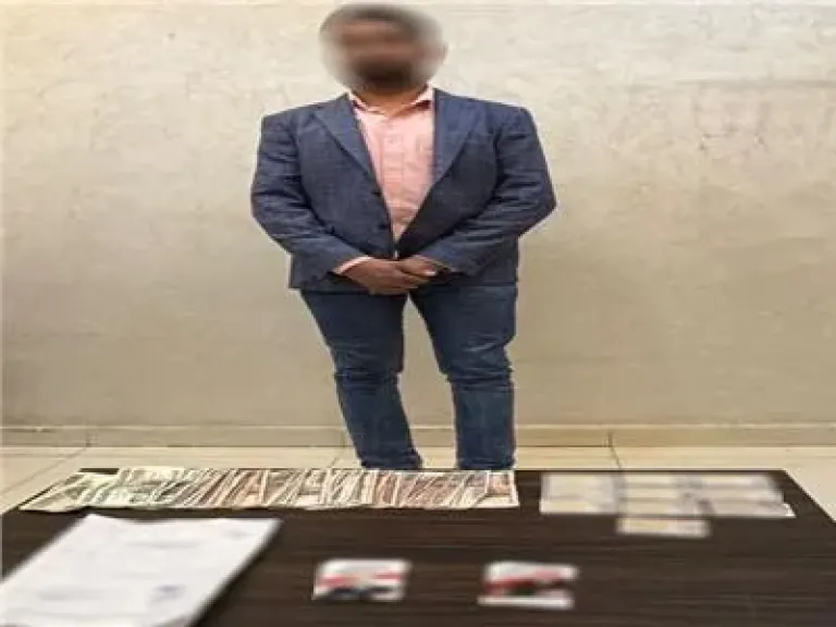 ضبط شخص بحوزته بطاقات شخصية ومبالغ مالية لتوزيعها على الناخبين بسوهاج