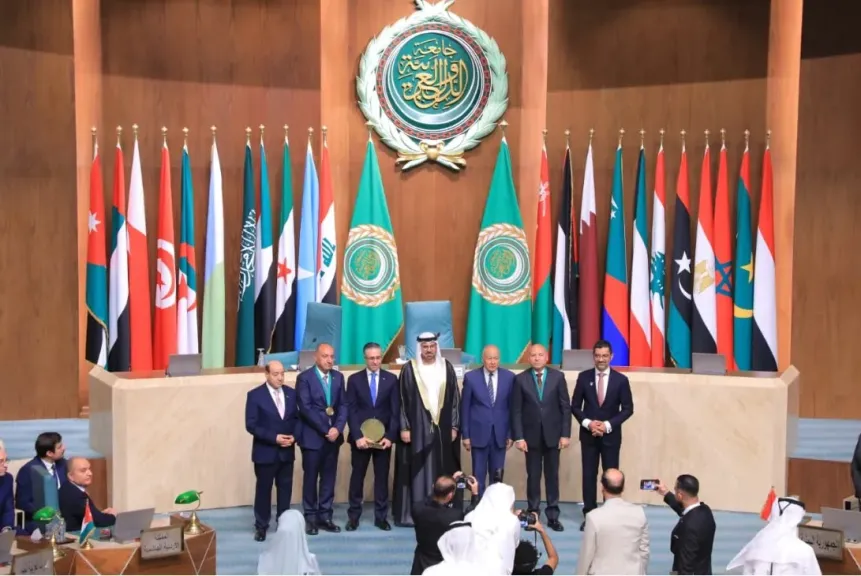 محافظ القاهرة: مصر تحصل على 5 جوائز  من بين 16 جائزة للتميز الحكومى العربى|صور