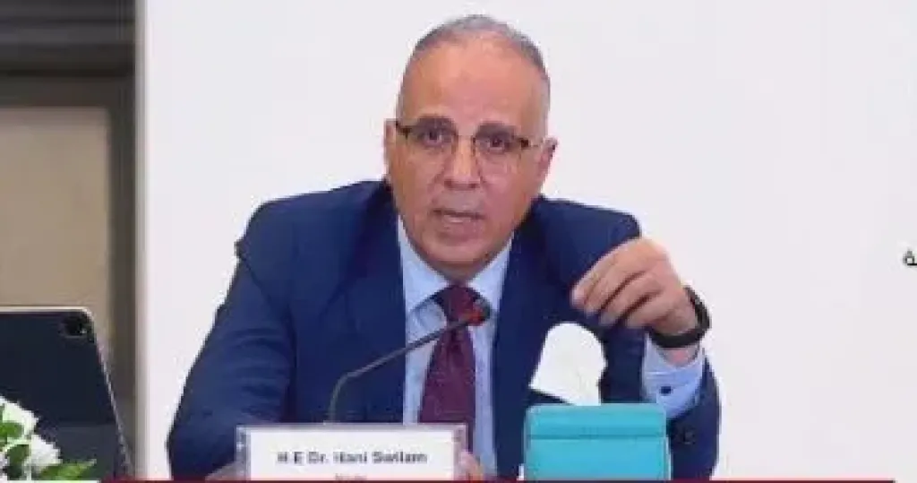 وزير الرى يصل بوروندى للمشاركة فى اجتماعات مجلس وزراء حوض النيل