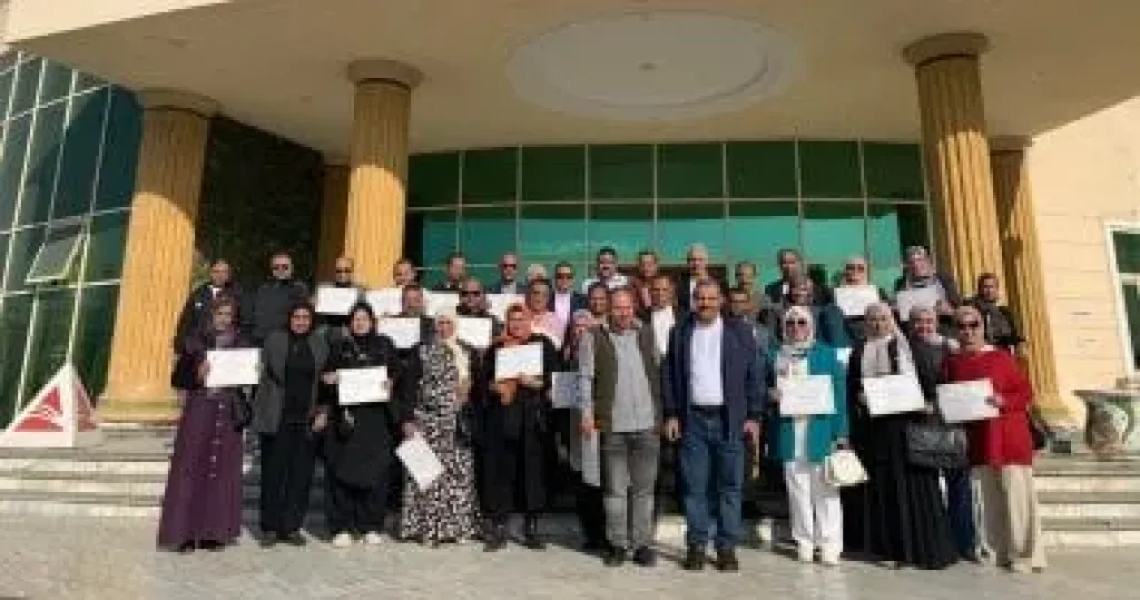 محافظة الإسماعيلية تختتم برنامج إعداد وتأهيل رئيس قرية لتطوير الكوادر المحلية