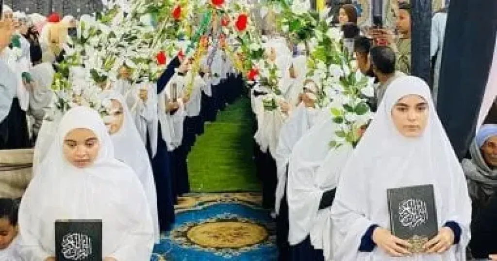 تكريم 1500 طفلا وشابا وفتاة من حفظة القرآن الكريم بقرية طفنيس فى إسنا