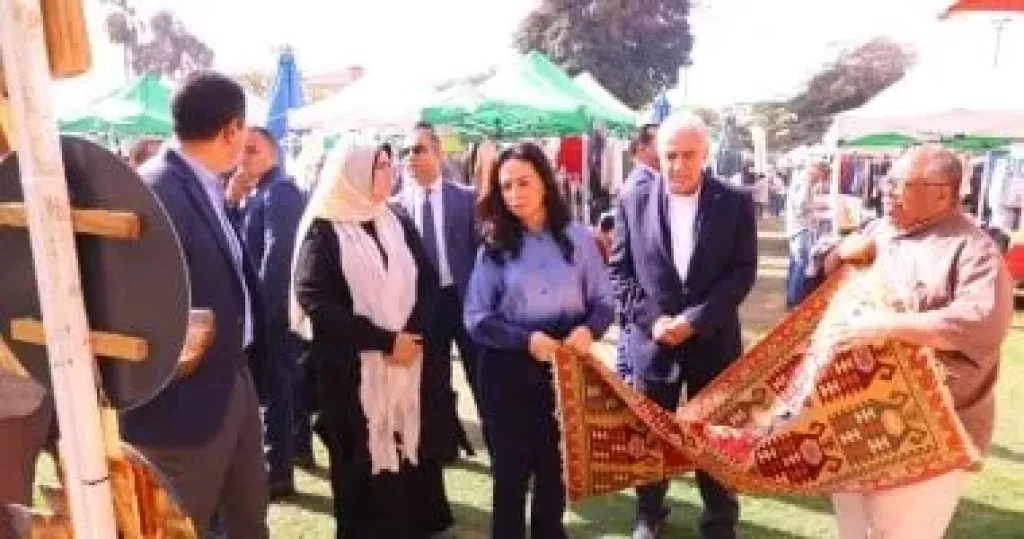 جانب من الافتتاح 