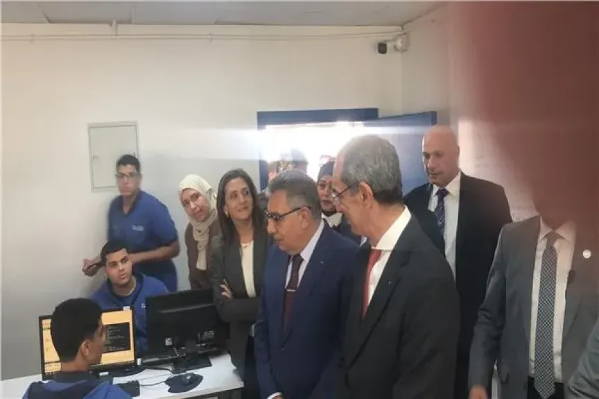 وزير الاتصالات ومحافظ الدقهلية يفتتحان مكتب بريد المنصورة الرئيسي بعد تطويره