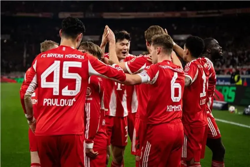 كين يقود بايرن لاكتساح شتوتجارت في الدوري الألماني