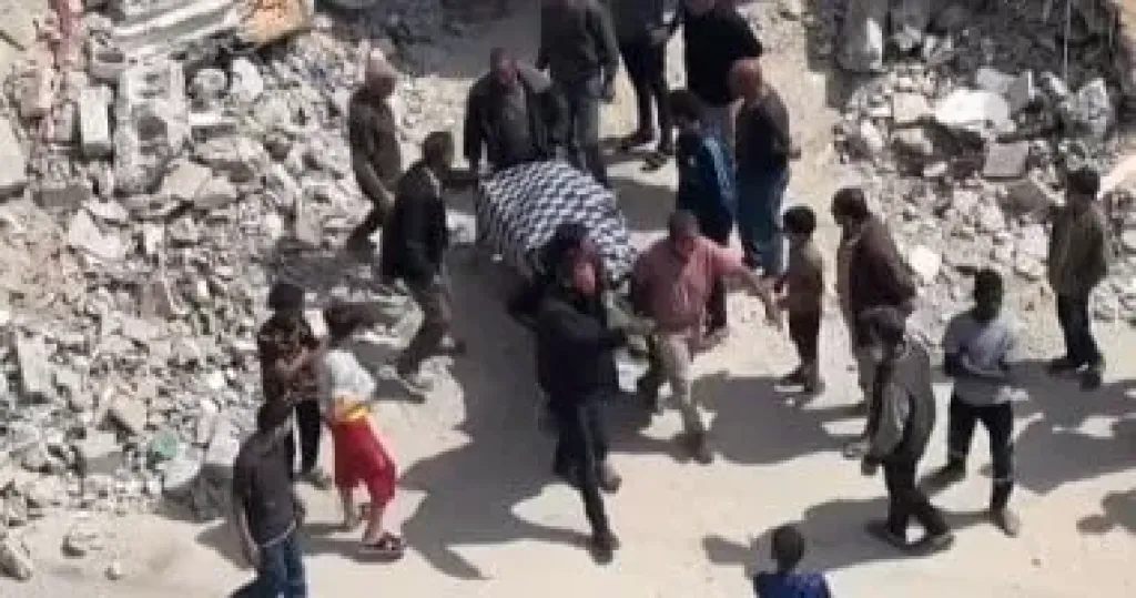 استشهاد 4 فلسطينيين جراء قصف الاحتلال شقة سكنية في غزة واعتقال 5 آخرين برام الله ونابلس