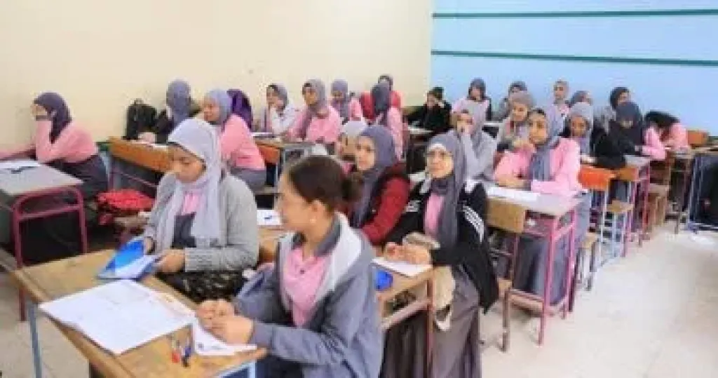 المديريات التعليمية: متابعة حضور الطلاب ومحاسبة المتغيبين عن الدراسة