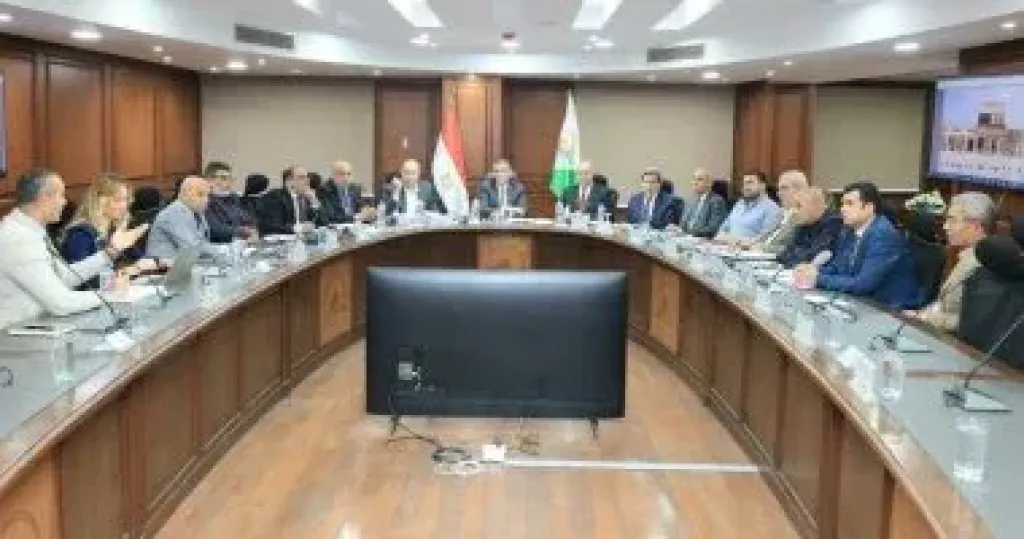 جانب من الاجتماع 