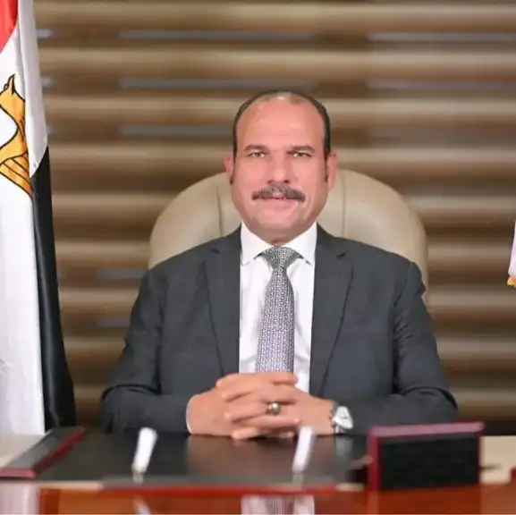 كهرباء القناة: صرف وزيادة قدرة محولات وزرع 26عمود كهرباء أبوحماد